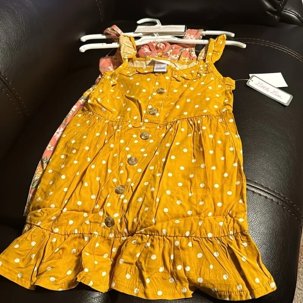 Little lass outfit and dresses with Flowers and Polka Dots size 4